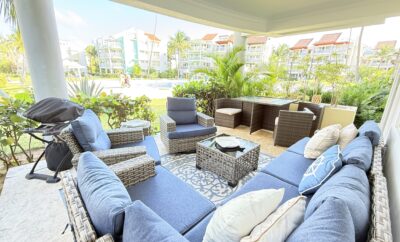 Esmeralda, 3 Bed on the beach Terrace BBQ Pool